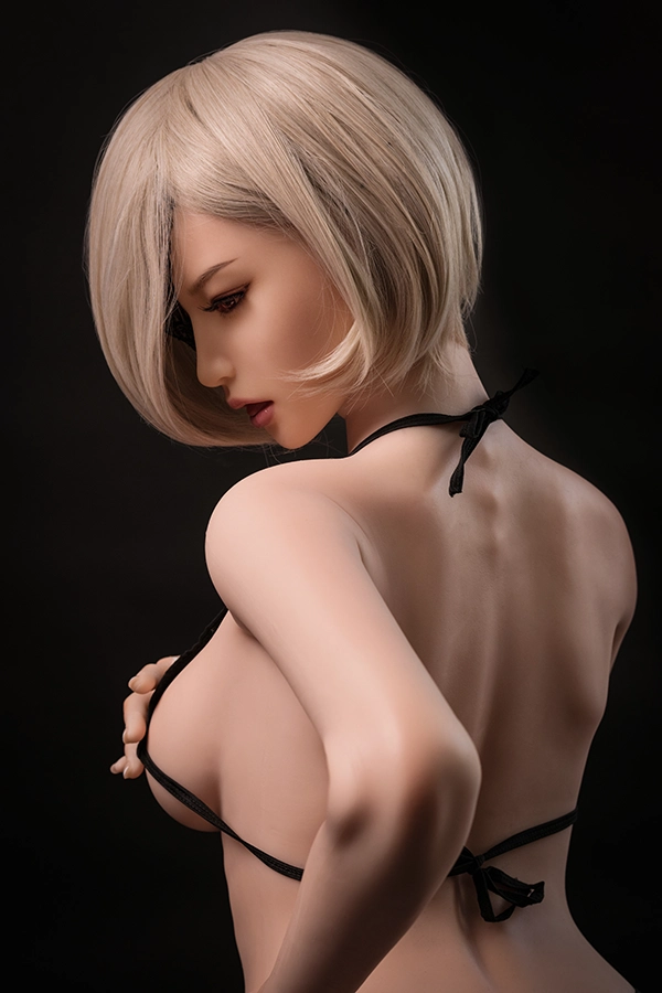Sut-Makeup Kara